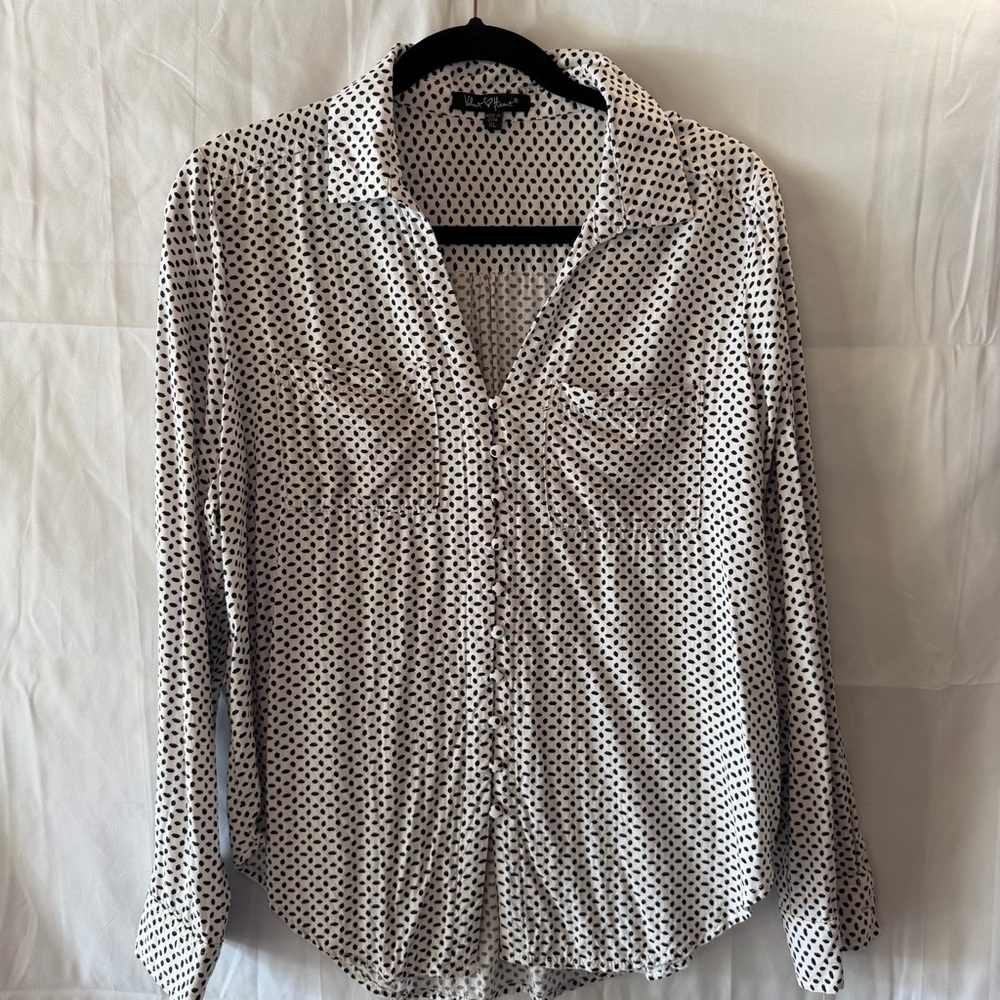 Velvet Heart Women's White & Black Geometric Print Button Down Blouse size XL
